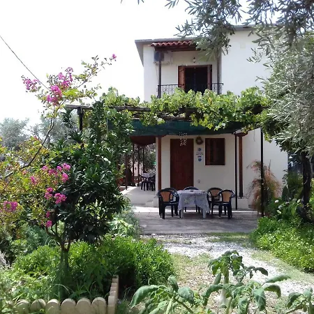 Koutadelias Daire Kálamos