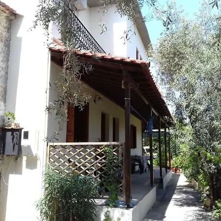 Koutadelias Apartment Kalamos (Thessaly)