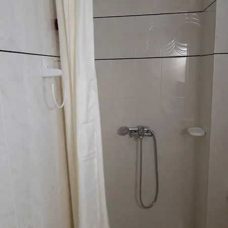 Koutadelias * Kálamos